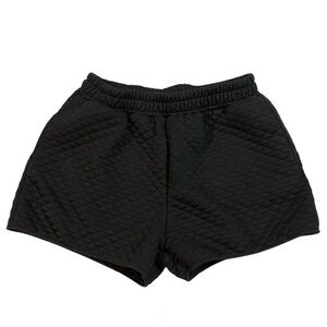 KYOYO Women’s Quilted Black Shorts | Size Large